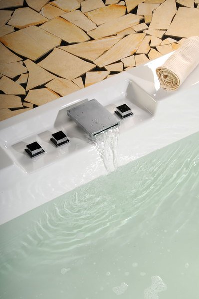 Výtoková hubice na okraj vany 130mm, chrom - BD31451