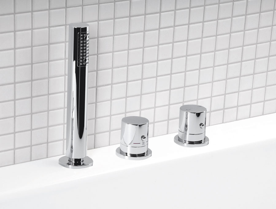 GO tříprvková termostatická baterie na okraj vany, chrom - TH102